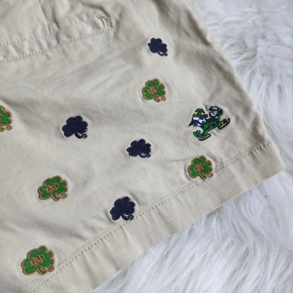 College classics Notre Dame University embroidered detailed low rise shorts - Picture 7 of 8